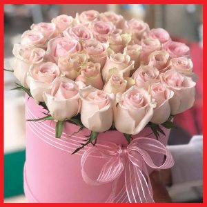 sweet-pink-love-box-filled-with-40-sweet-pink-roses